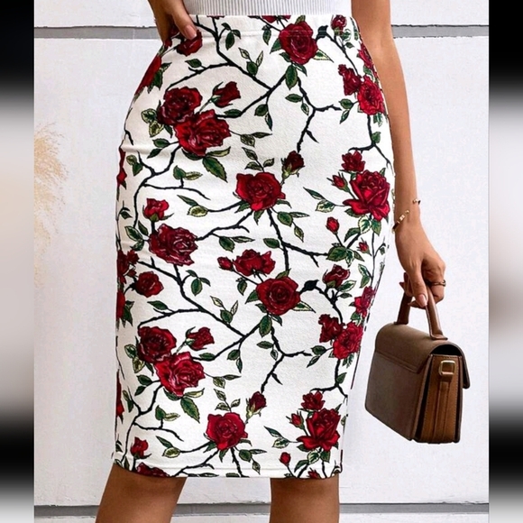 Clasi Floral Print Pencil Skirt - Picture 1 of 5